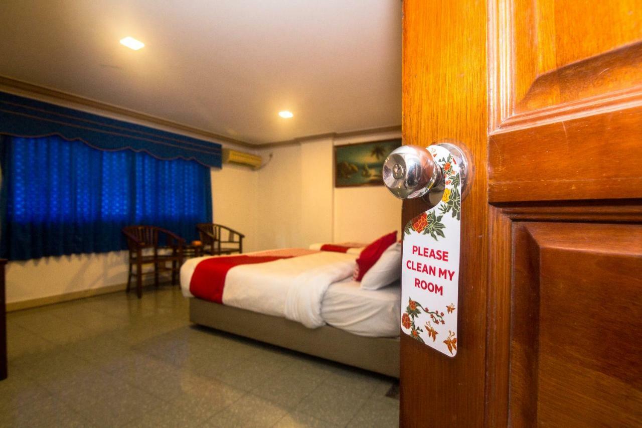 Oyo 1223 Hotel Bahari Batam Εξωτερικό φωτογραφία